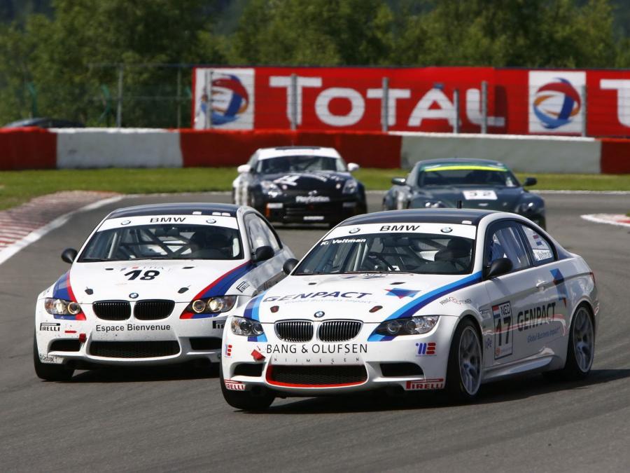  BMW M3 GT4 Customer Sports Car 2009 года  (фото 3 из 11)